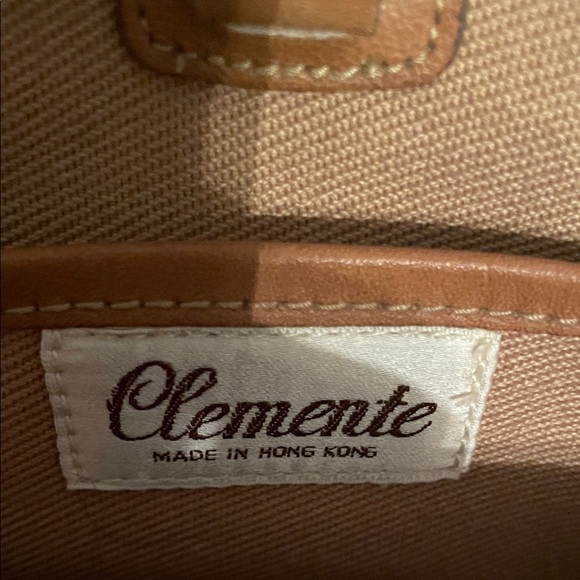 Elegant Tan Laptop Bag - Picture 2 of 7